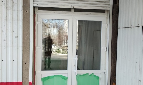 Дверь металлопластиковая WDS-4S (шв) 1770х2220, RAL9016, доводчик, порог 20мм, ручка-скоба. купить по низкой цене в городе Краснодар